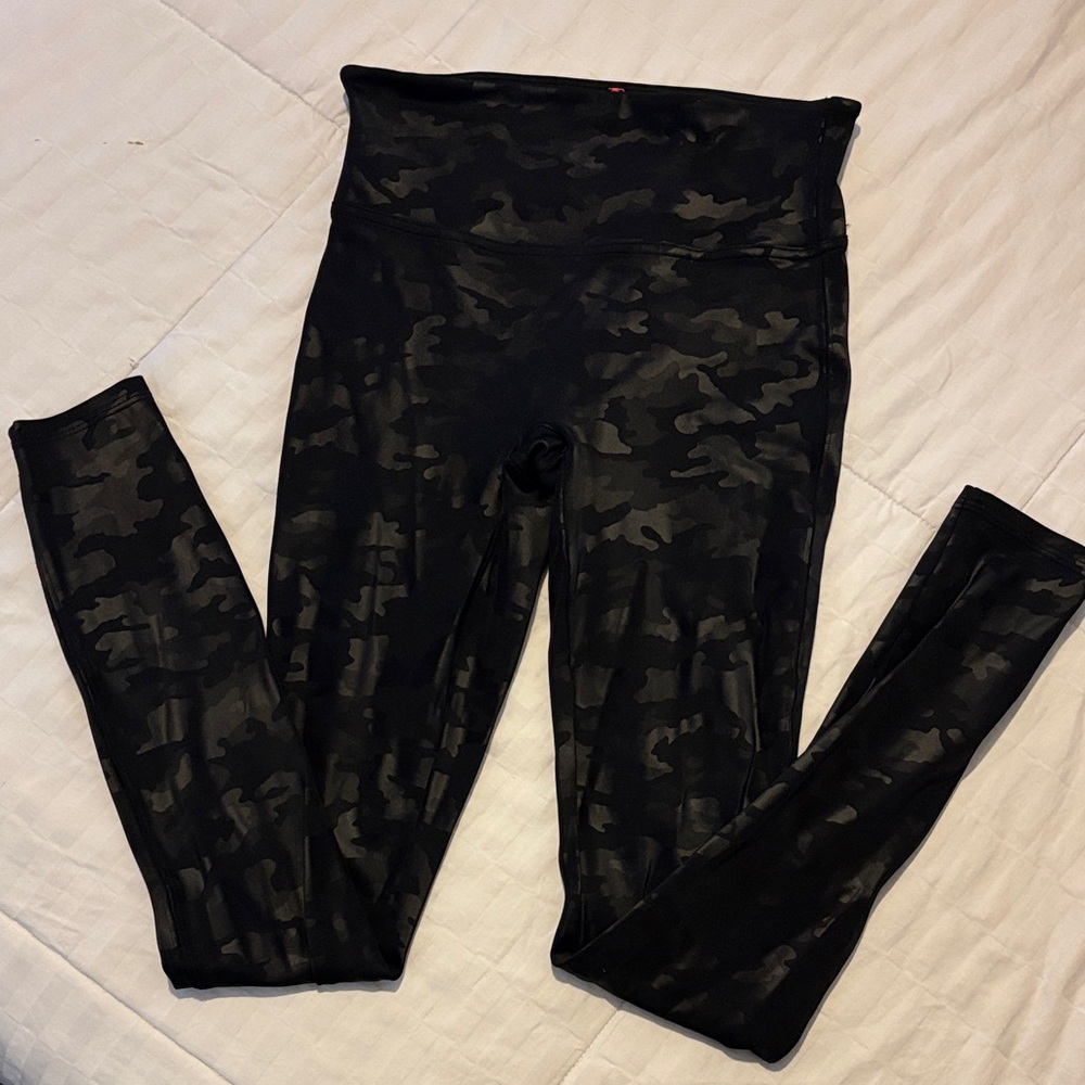 SPANX Black Camouflage Leggings